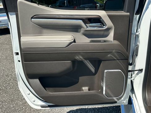 Used 2023 GMC Sierra 1500 SLT w/ SLT Premium Plus Package AWD/4WD image 22