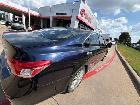 Used 2010 Lexus ES 350 FWD image 4