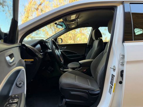 Used 2016 Hyundai Santa Fe Sport image 13