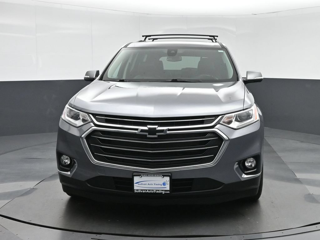 Used 2020 Chevrolet Traverse LT w/ LT Premium Package AWD/4WD image 2