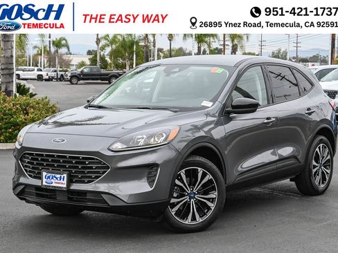 Used 2022 Ford Escape SE w/ SE Sport Appearance Package image 1