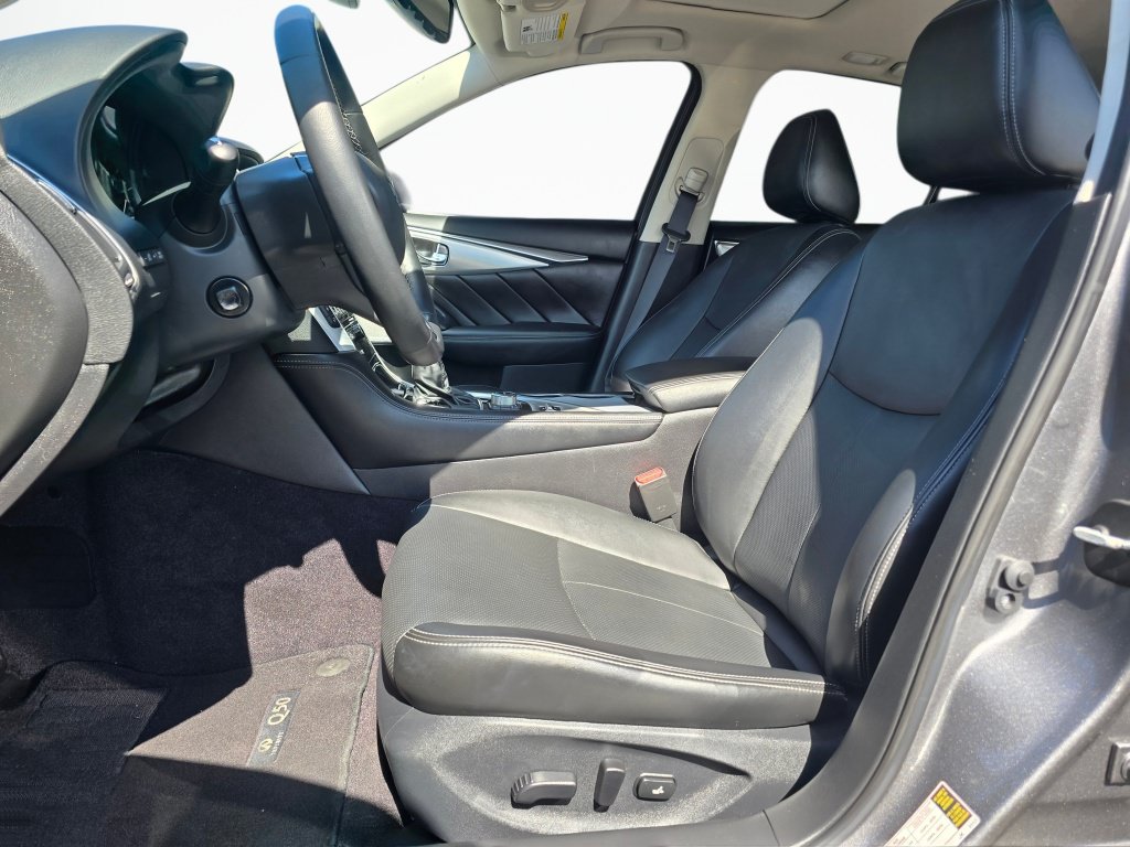 Used 2023 INFINITI Q50 Luxe w/ Cargo Package RWD image 12