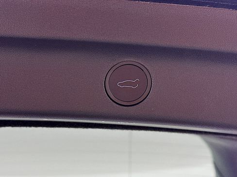 Used 2024 Tesla Model Y Long Range image 28