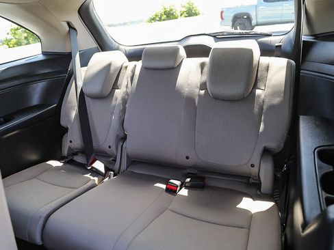 Used 2024 Honda Odyssey EX image 19