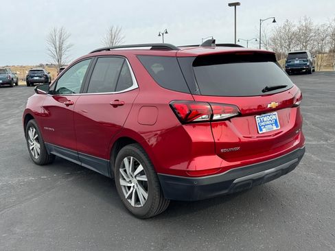 Used 2024 Chevrolet Equinox LT image 3