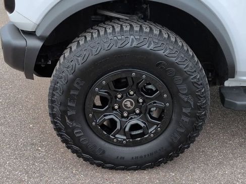Used 2023 Ford Bronco Wildtrak AWD/4WD image 12