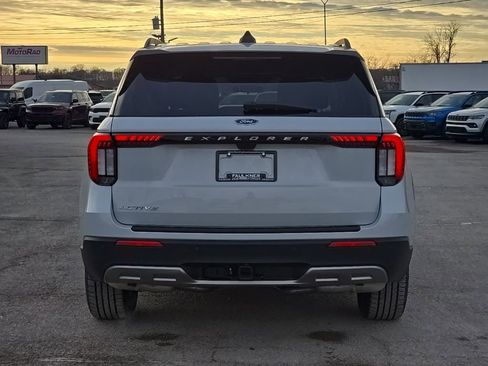 New 2026 Ford Explorer Active w/ Active Comfort Package RWD image 6