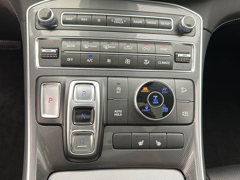 Used 2023 Hyundai Santa Fe SEL w/ Premium Package AWD/4WD image 19
