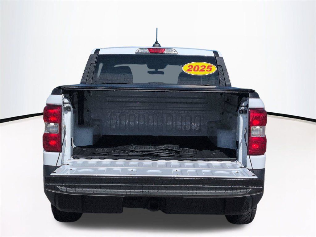 Used 2025 Ford Maverick XLT w/ XLT Luxury Package AWD/4WD image 16