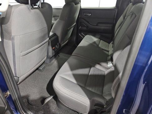 Used 2022 Nissan Frontier SV image 10