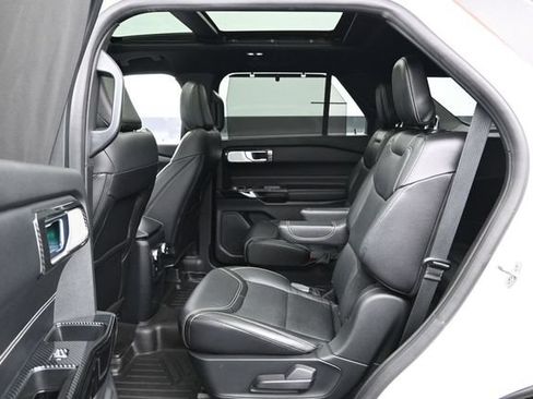 Used 2021 Ford Explorer ST w/ Equipment Group 401A AWD/4WD image 22