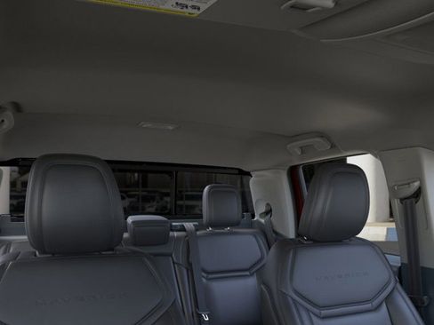 New 2025 Ford Maverick Lariat w/ Black Appearance Package image 12