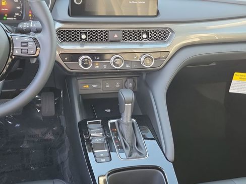 New 2026 Acura Integra image 25