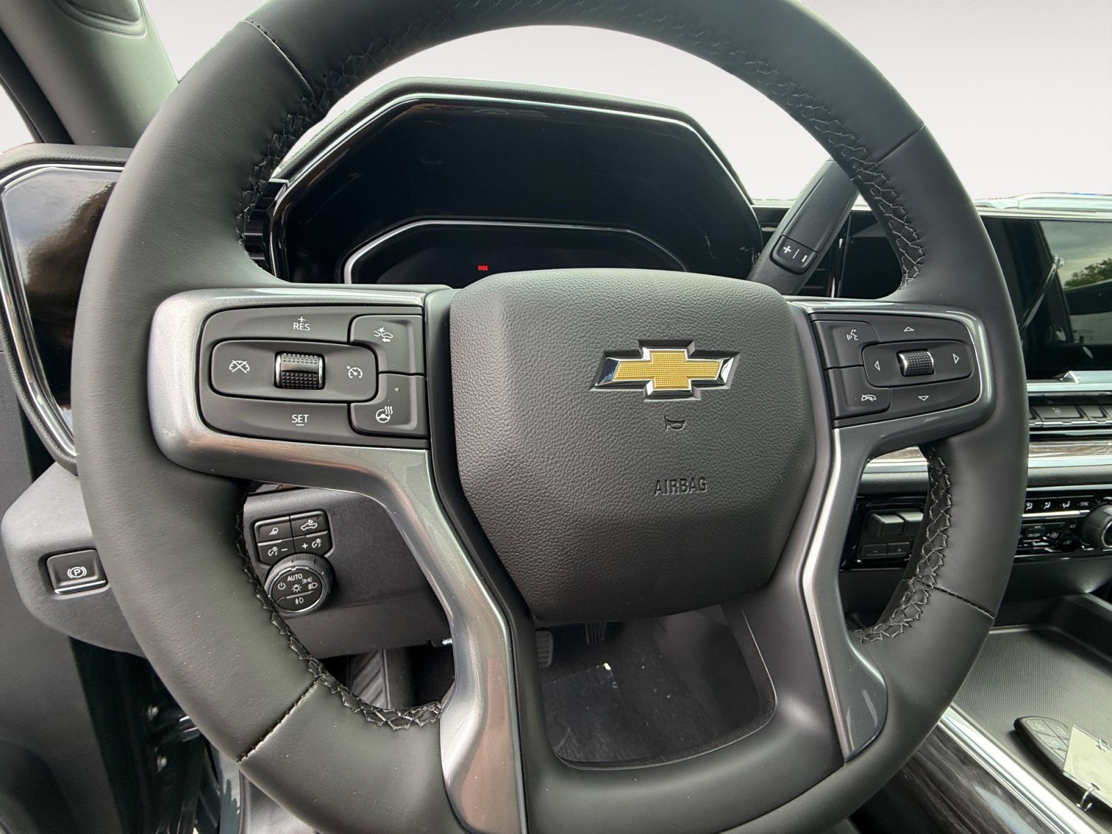 New 2026 Chevrolet Silverado 2500 LTZ w/ LTZ Plus Package AWD/4WD image 11