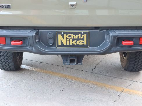 Used 2020 Jeep Gladiator Rubicon image 14