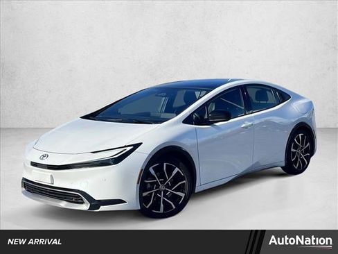 Used 2024 Toyota Prius Prime Premium image 1