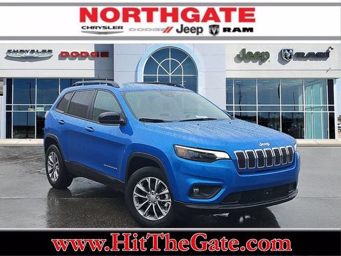 Used 2022 Jeep Cherokee Latitude Lux AWD/4WD image 1