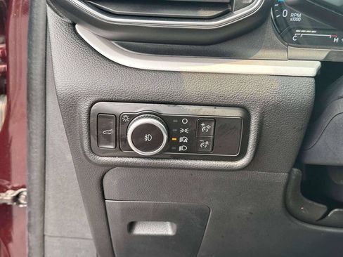 Used 2023 Ford Explorer XLT w/ Equipment Group 202A AWD/4WD image 22