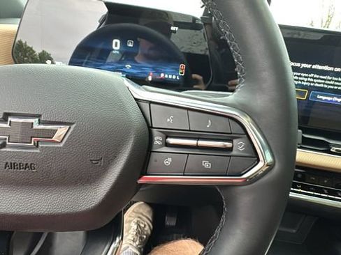 Used 2025 Chevrolet Equinox ACTIV image 20