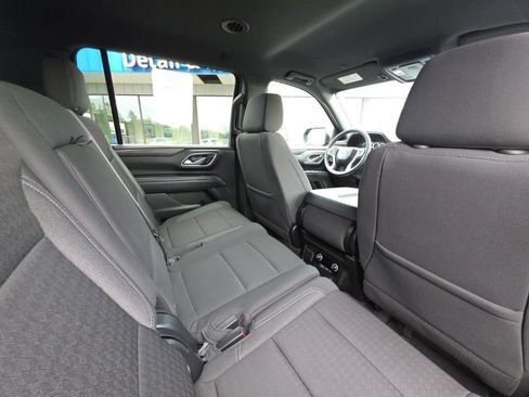 Used 2023 Chevrolet Suburban LS AWD/4WD image 14