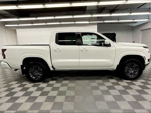 New 2026 Nissan Frontier SV w/ All-Weather Content Package AWD/4WD image 20
