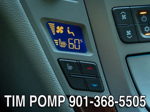 Used 2011 Cadillac CTS Luxury RWD image 20