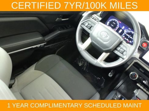 Used 2024 Toyota Tacoma TRD Sport AWD/4WD image 17