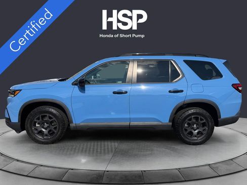 Used 2023 Honda Pilot TrailSport image 2