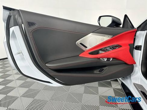 Used 2022 Chevrolet Corvette Stingray Premium Conv w/ Z51 Performance Package RWD image 45