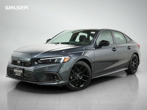 Used 2023 Honda Civic Sport image 1