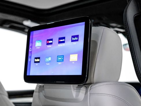 Used 2025 Cadillac Escalade Sport Platinum w/ LPO, Floor Liner Package image 36