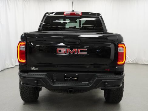 Used 2024 GMC Canyon AT4X w/ AT4X AEV Edition AWD/4WD image 40