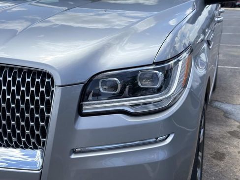 Used 2023 Lincoln Navigator Reserve AWD/4WD image 9