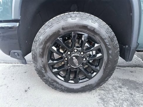 Used 2025 Chevrolet Silverado 3500 LTZ w/ LTZ Plus Package image 10