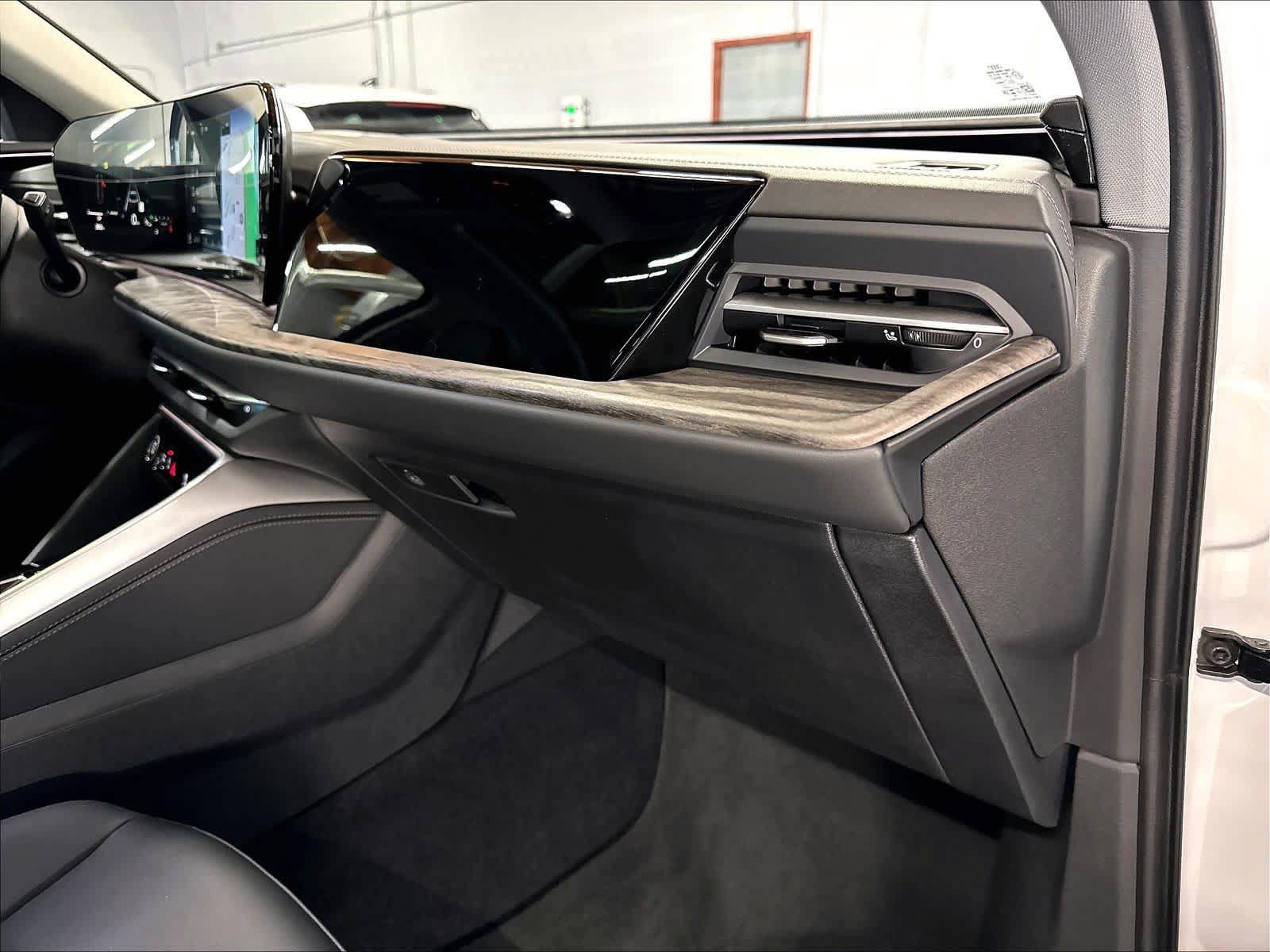 Certified 2025 Audi Q5 Premium AWD/4WD image 17
