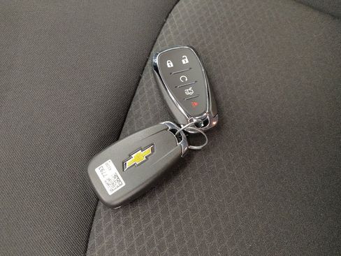 Used 2025 Chevrolet Malibu LT FWD image 32