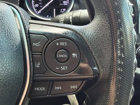 Used 2018 Toyota Camry LE image 20