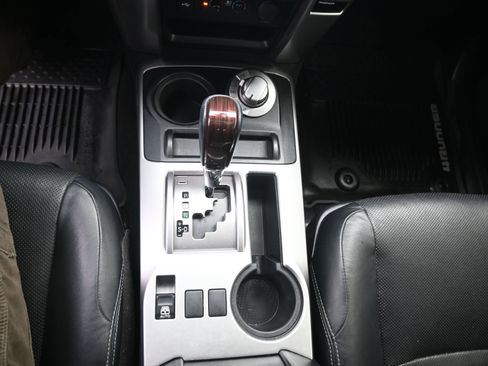 Used 2020 Toyota 4Runner Limited image 22