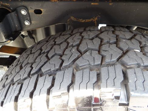 Used 2025 Chevrolet Silverado 3500 W/T w/ WT/CX Safety Package AWD/4WD image 65