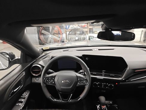 Certified 2026 Chevrolet Trax RS w/ Sunroof Package FWD image 26