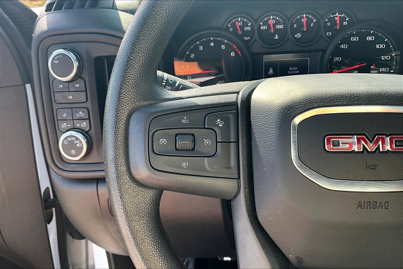 Used 2024 GMC Sierra 2500 Pro w/ Convenience Package AWD/4WD image 11