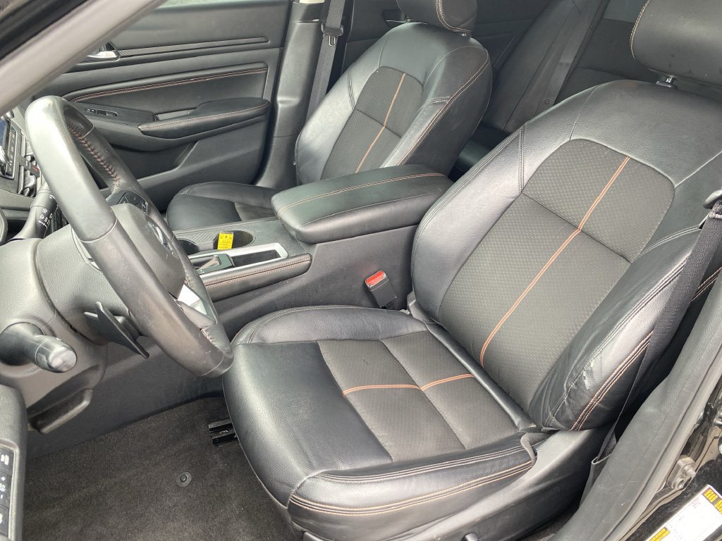 Used 2022 Nissan Altima 2.5 SR FWD image 11
