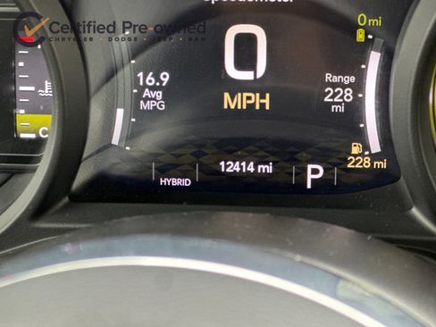 Certified 2025 Jeep Wrangler Unlimited Sahara w/ Safety Group AWD/4WD image 27