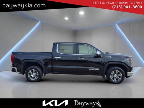 Used 2025 GMC Sierra 1500 SLT AWD/4WD image 6