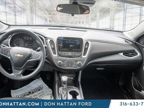 Used 2024 Chevrolet Malibu LT FWD image 5