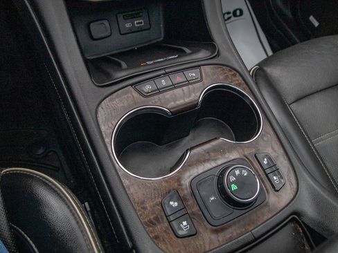 Used 2022 GMC Acadia Denali w/ GMC Pro Grade Package image 19