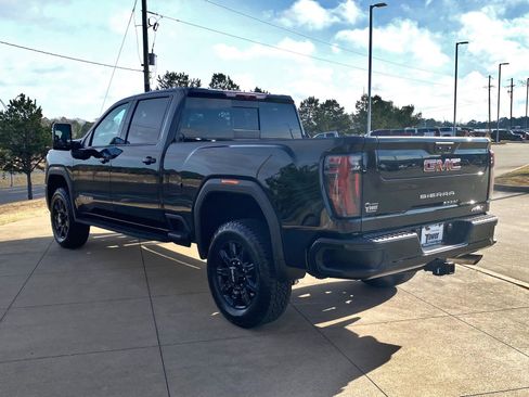 Used 2025 GMC Sierra 2500 AT4 w/ AT4 Preferred Package image 4