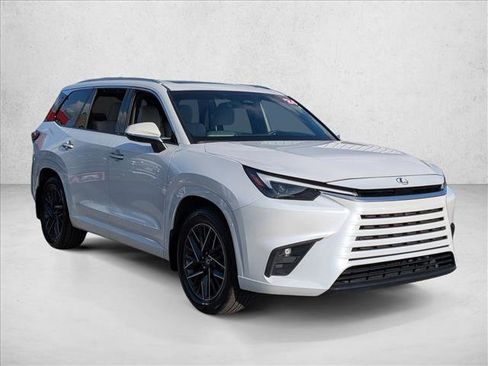 Used 2024 Lexus TX 350 FWD image 3