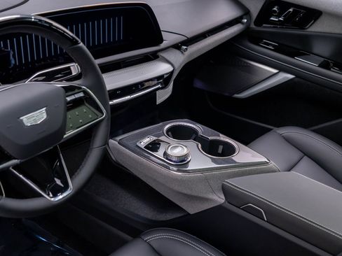 New 2026 Cadillac Optiq Sport 1 AWD/4WD image 11