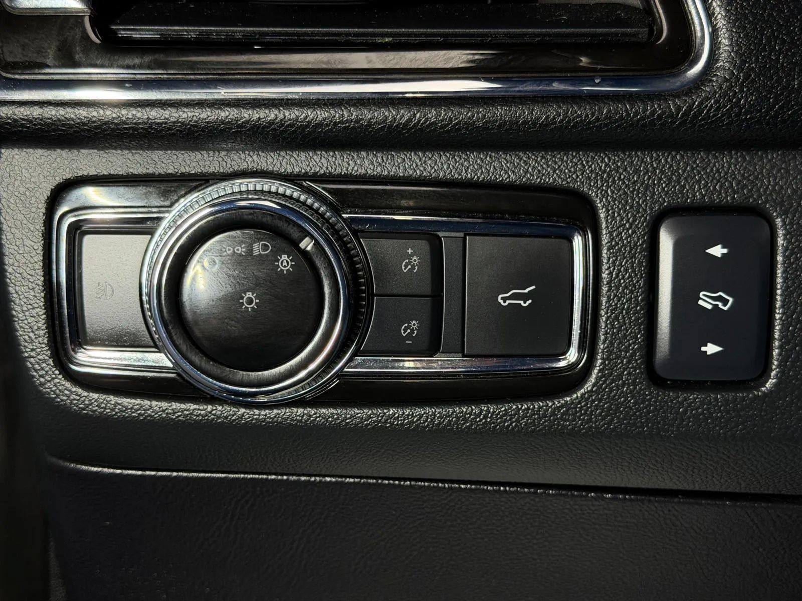Used 2018 Lincoln Navigator Reserve w/ Technology Package AWD/4WD image 36